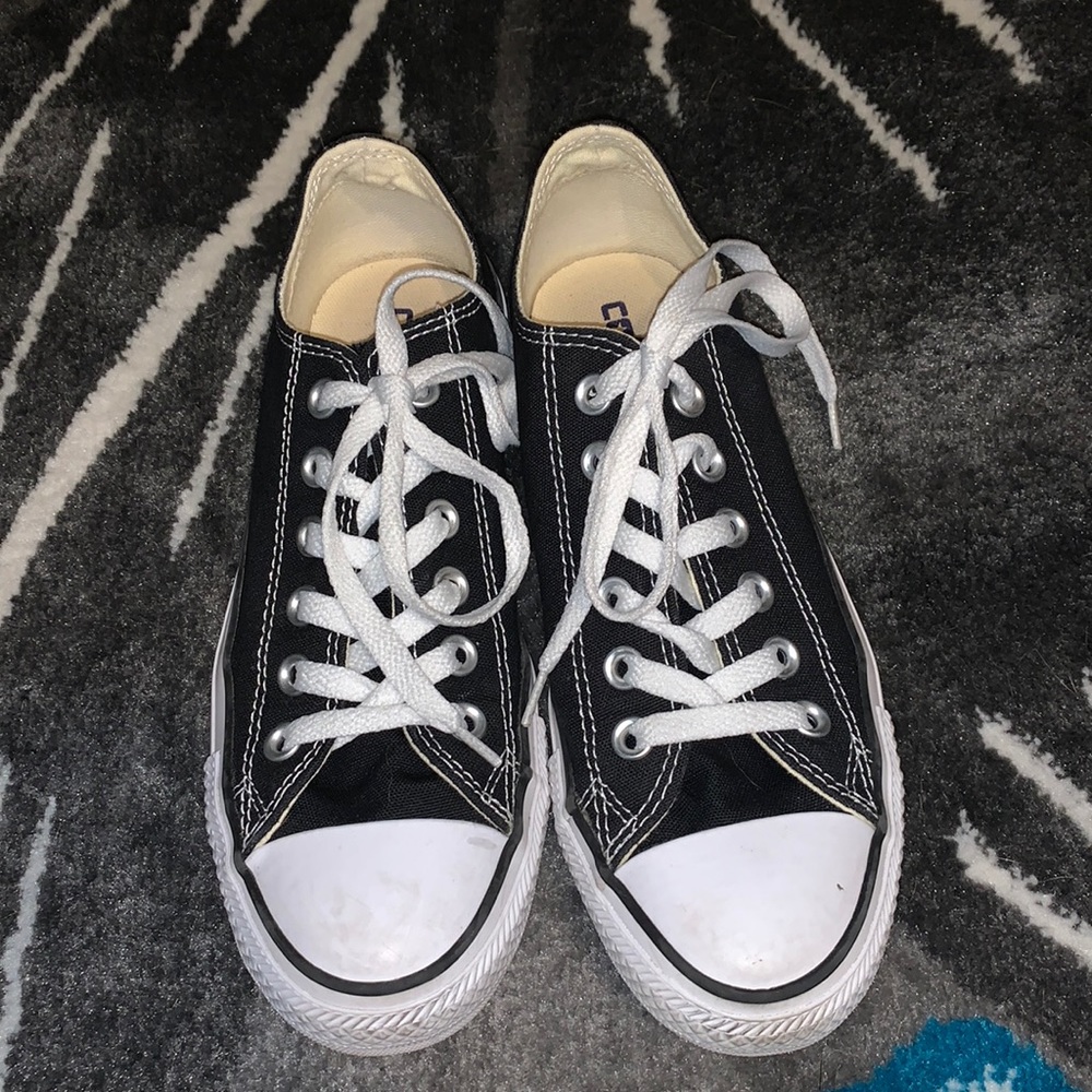 Black converse